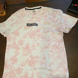 Holister Tee